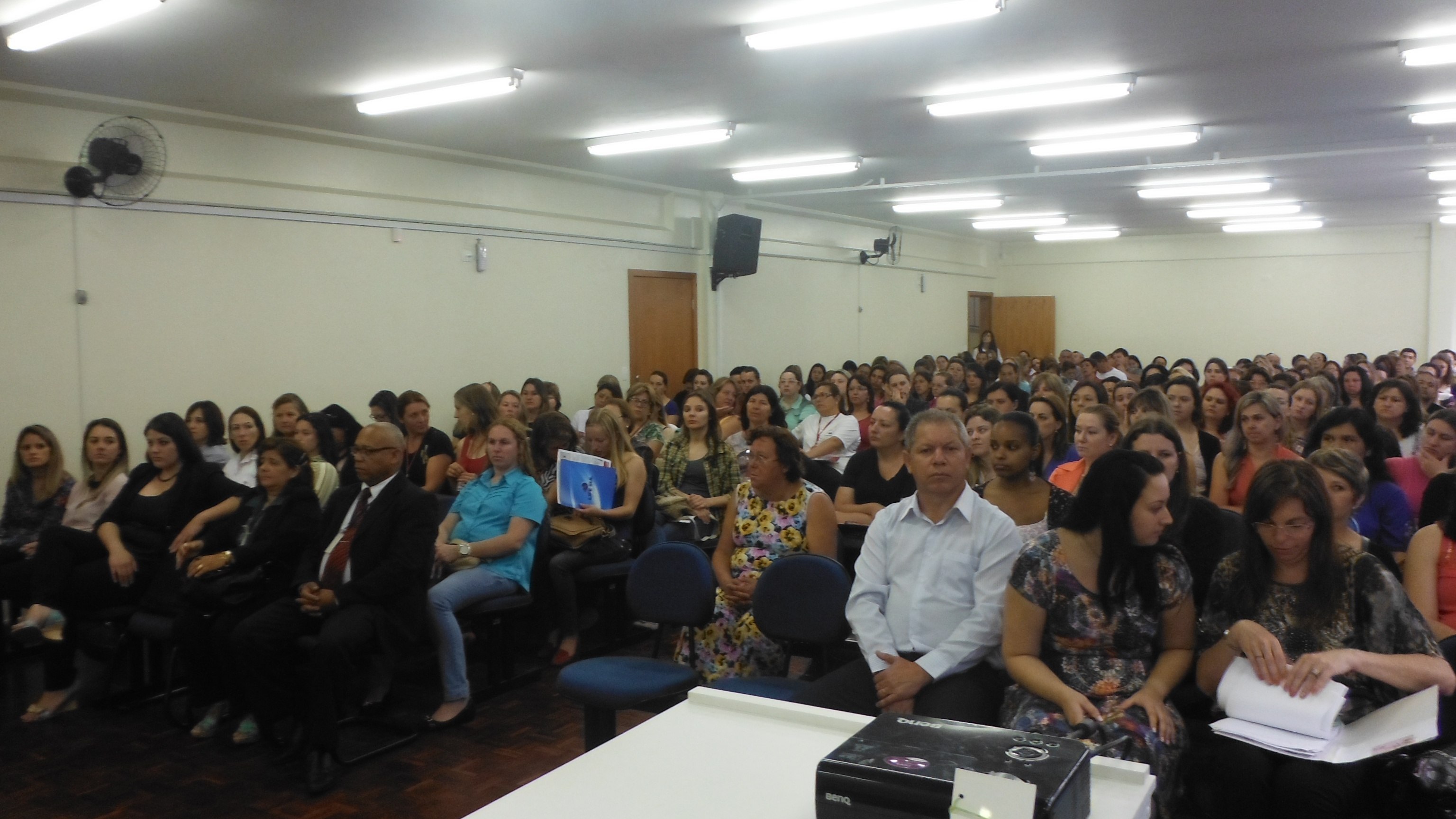 Read more about the article Seminário sobre Ostomias ajuda na compreensão das necessidades dos pacientes