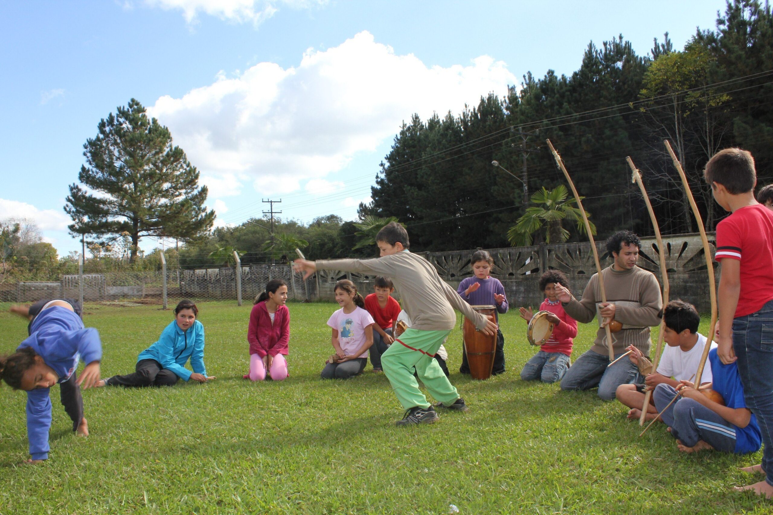 Read more about the article Prática cultural: Três Barras convida público para conhecer a capoeira