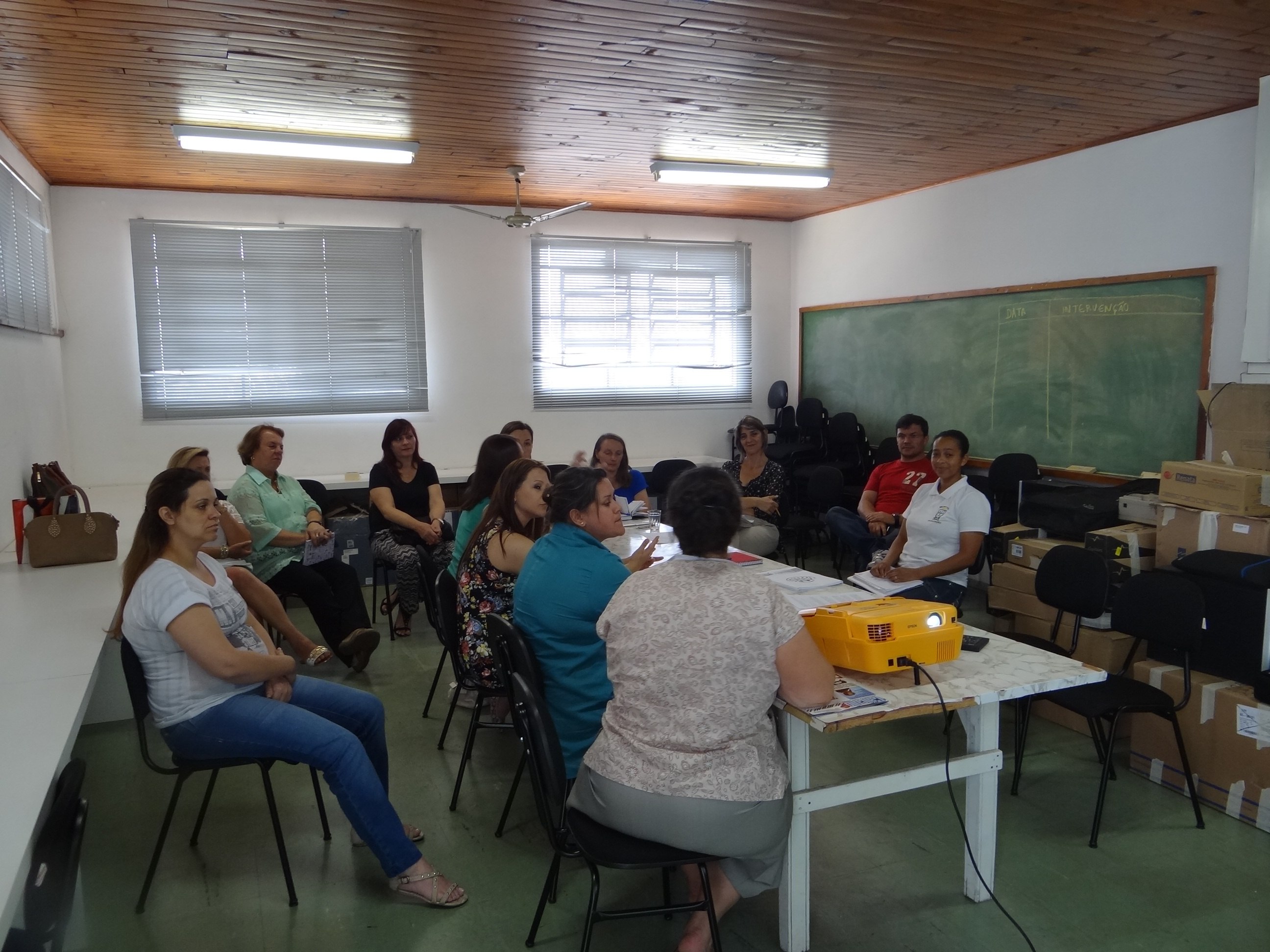 Read more about the article Plano Municipal de Educação é discutido em reunião