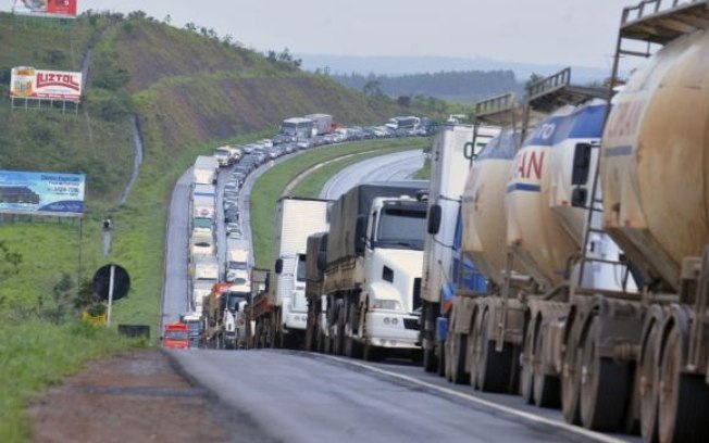 Read more about the article Paralisação do setor de transportes afeta os municípios