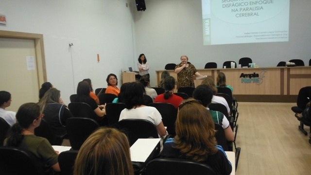 You are currently viewing Professores da rede municipal de educação recebem capacitação sobre Disfagia