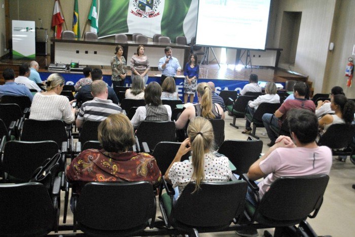 You are currently viewing FECAM sugere que as 21 Associações de Municípios de Santa Catarina adotem ações conjuntas no combate e prevenção à dengue no Estado