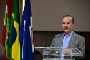 Read more about the article Santa Catarina melhora a forma de enviar dinheiro para as cidades: mais rápido e transparente